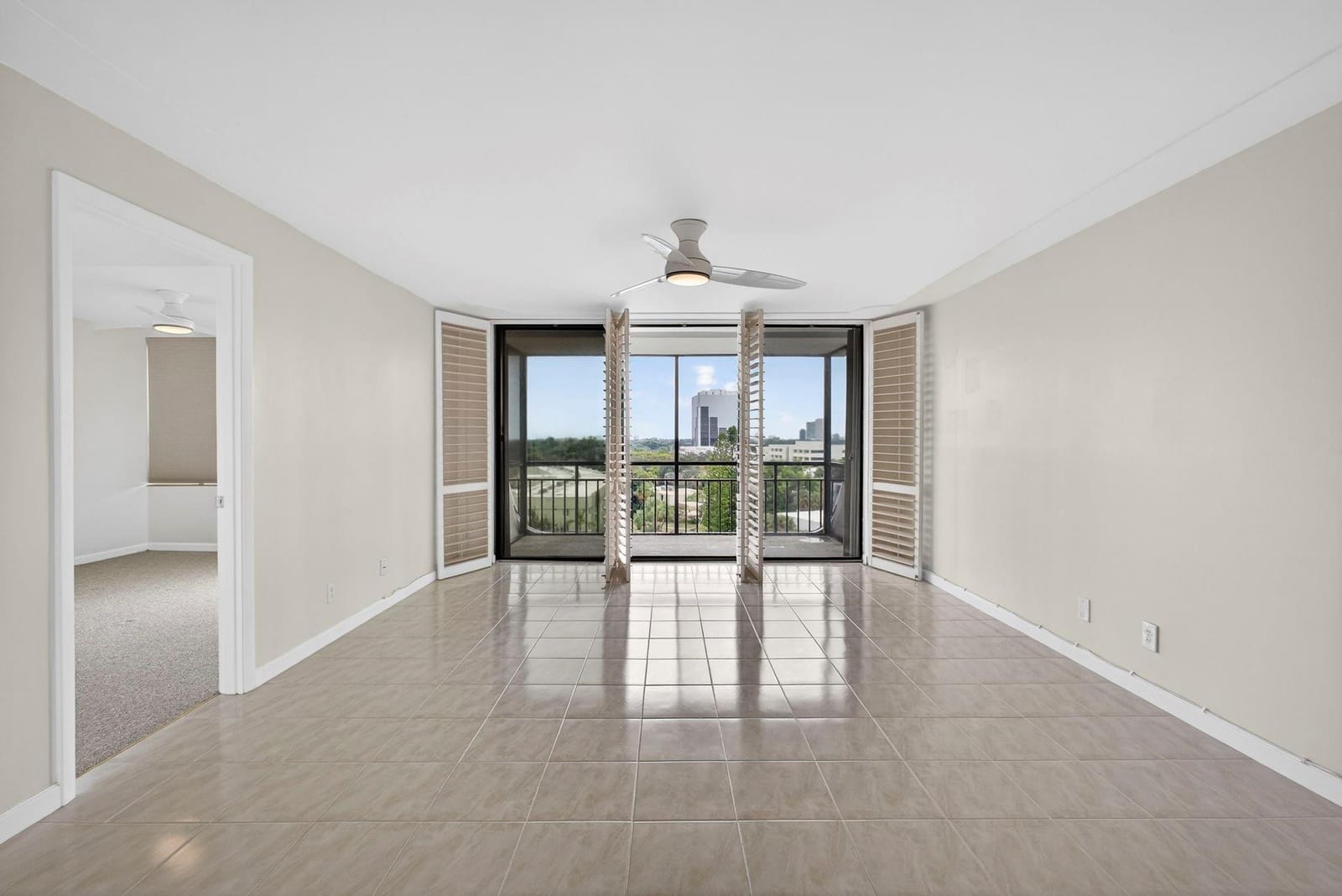 1500 Presidential Way 805 — photo 4