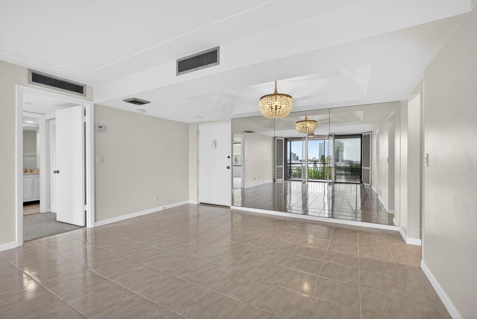 1500 Presidential Way 805 — photo 8