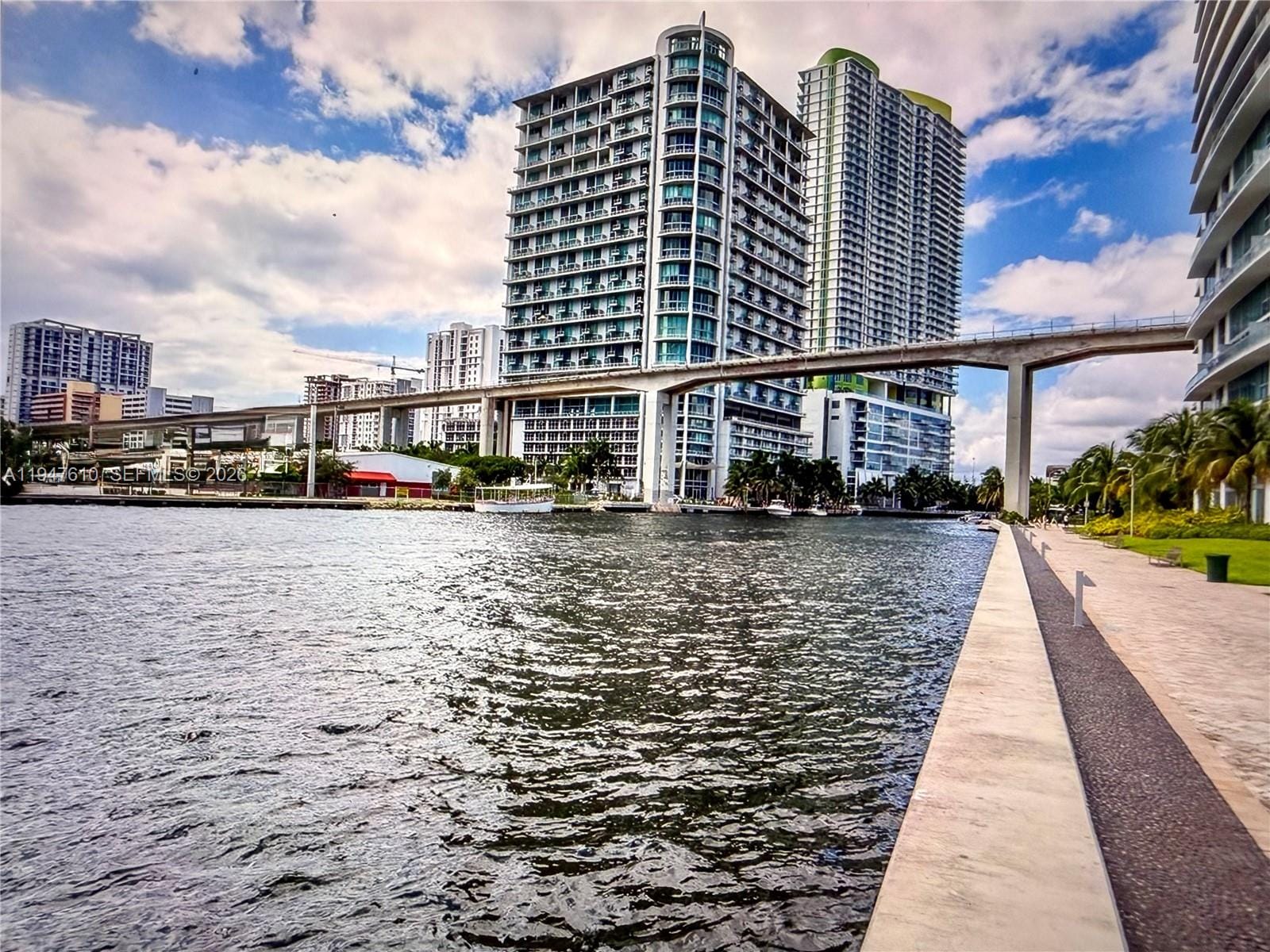 92 SW 3rd Street 4709, Miami, FL 33130 photo 4