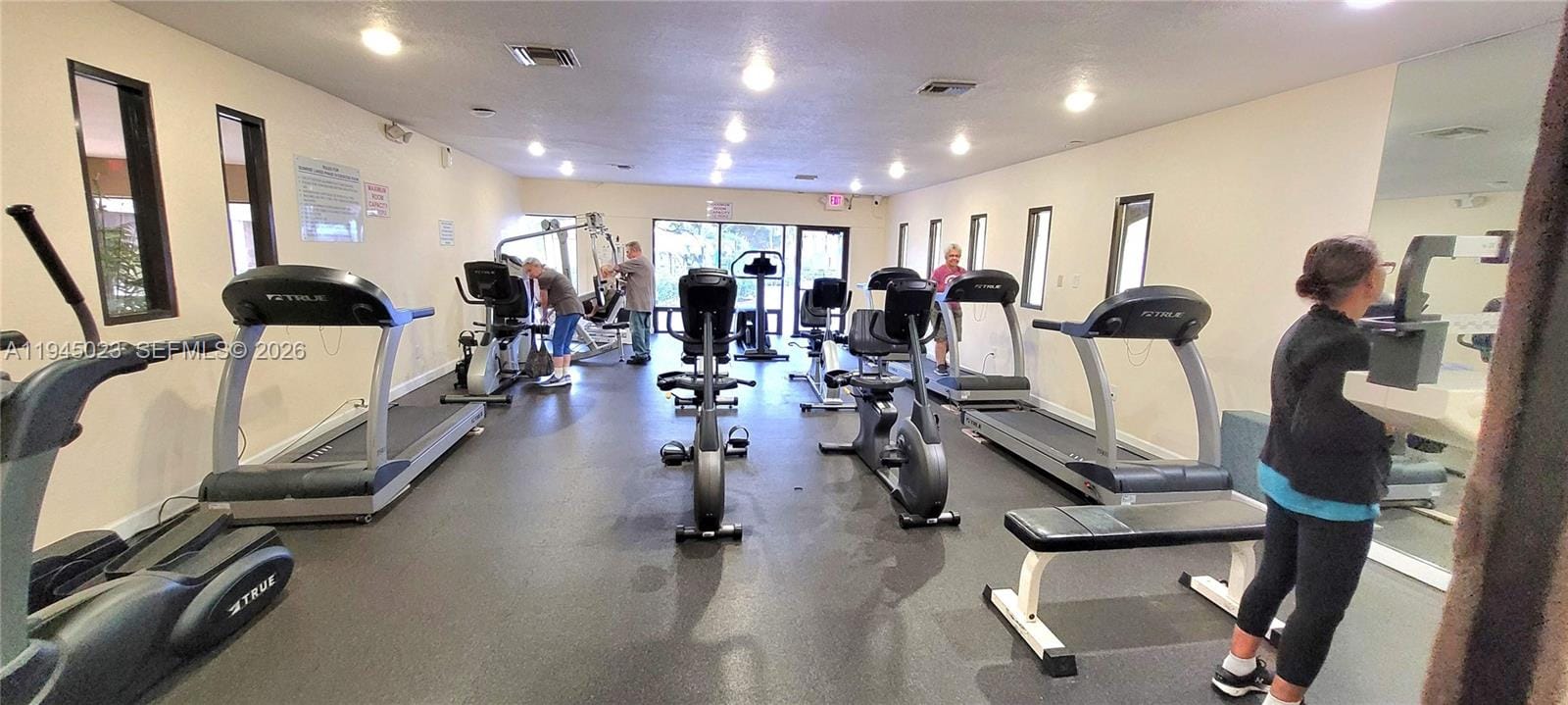9861 Sunrise Lakes Boulevard 310, Sunrise, FL 33322 photo 18