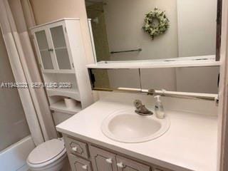 9861 Sunrise Lakes Boulevard 310 — photo 9