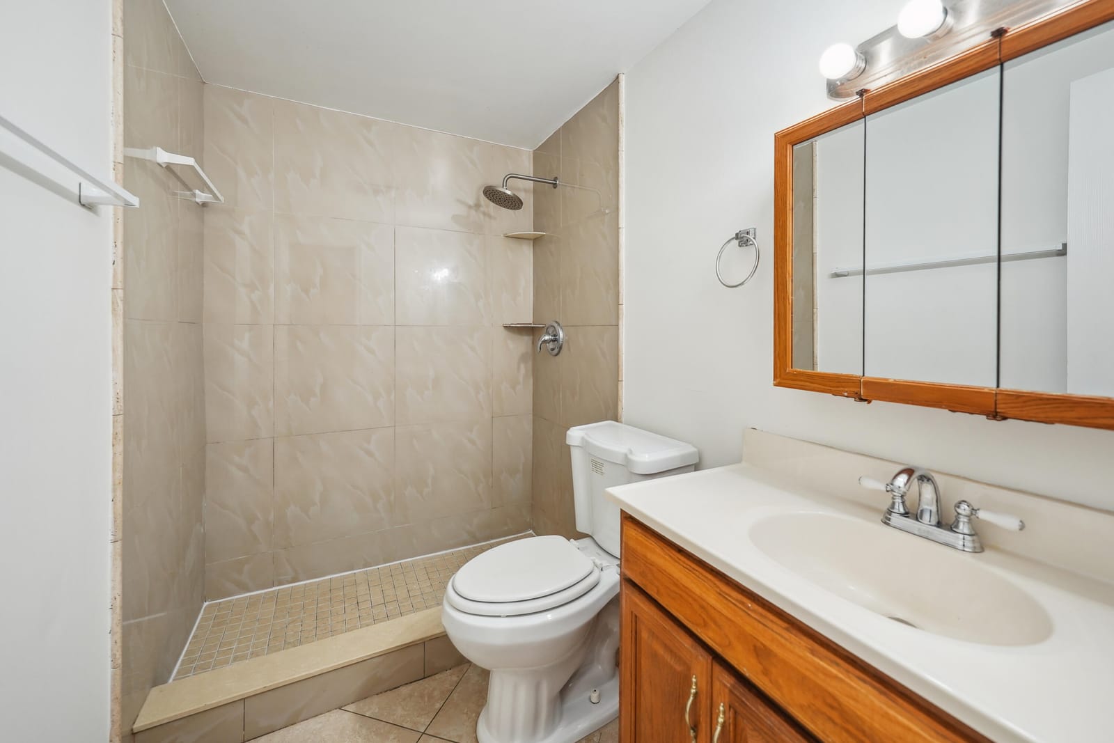 2878 Donnelly Drive 106, Lake Worth, FL 33462 photo 14