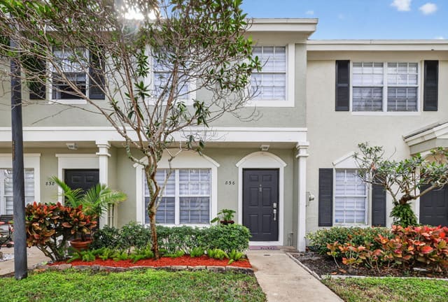 836 Kokomo Key Lane, sold in Kokomo Key, Delray Beach, FL