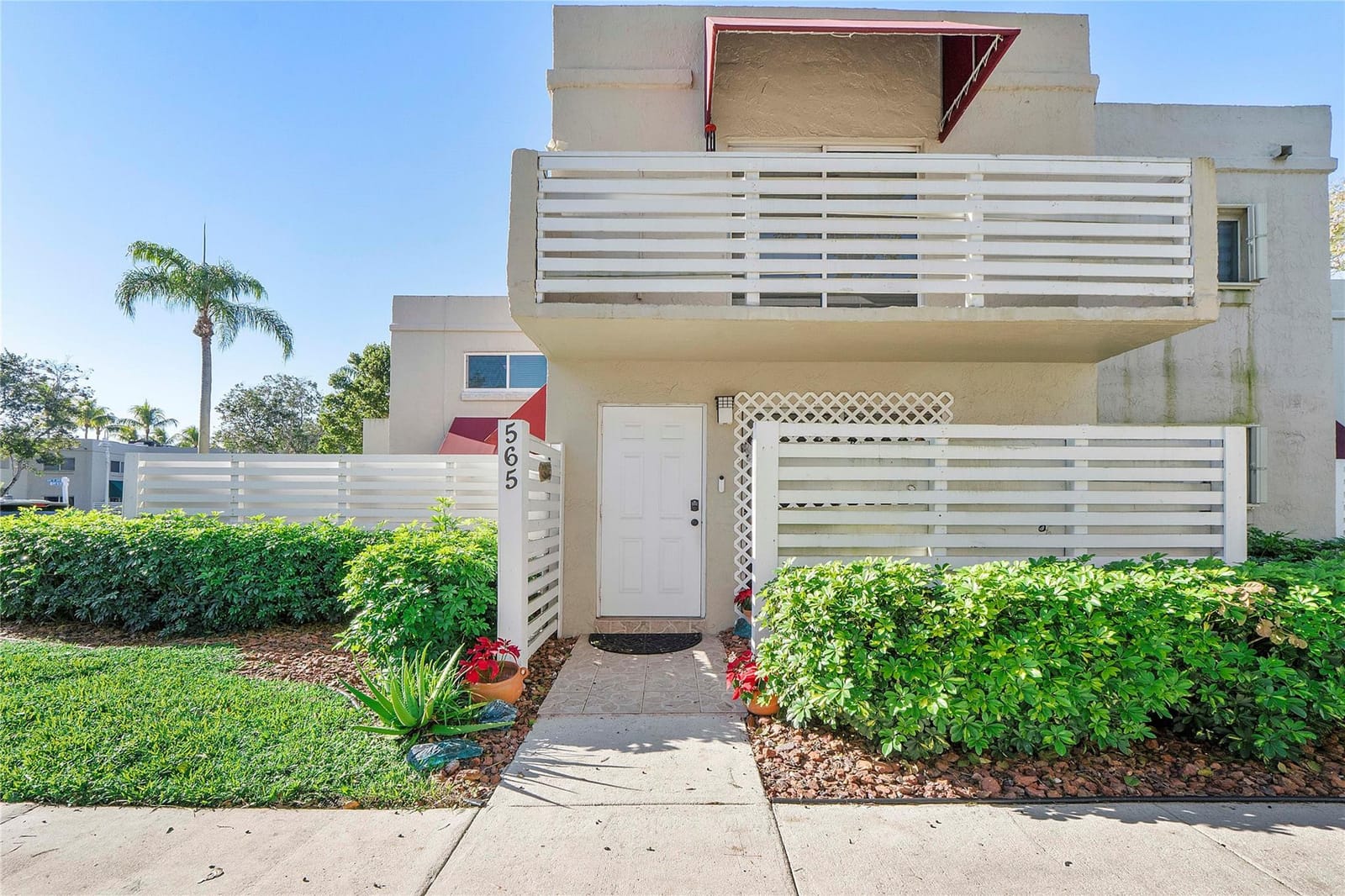 565 NW 98th Avenue 565 — photo 3