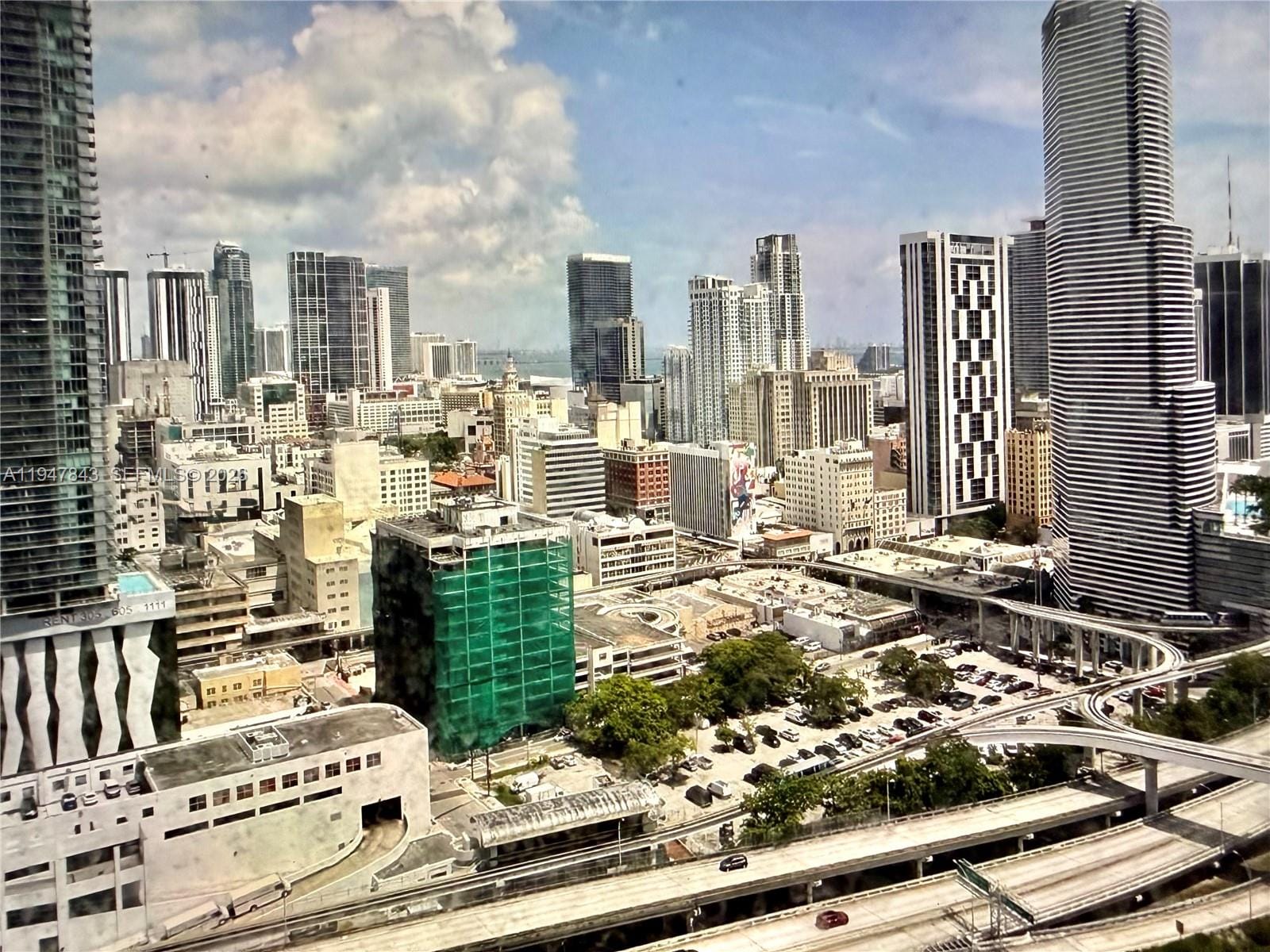 350 S Miami Avenue 3008, Miami, FL 33130 photo 13