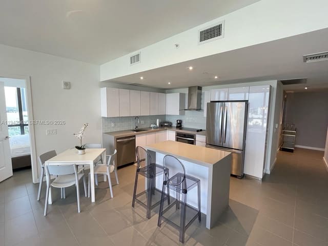 1600 NE 1st Avenue 1220, Miami, FL 33132
