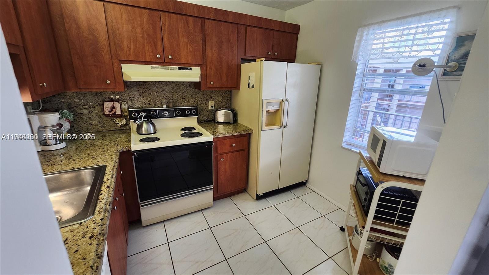 2821 Somerset Drive 400 — photo 3