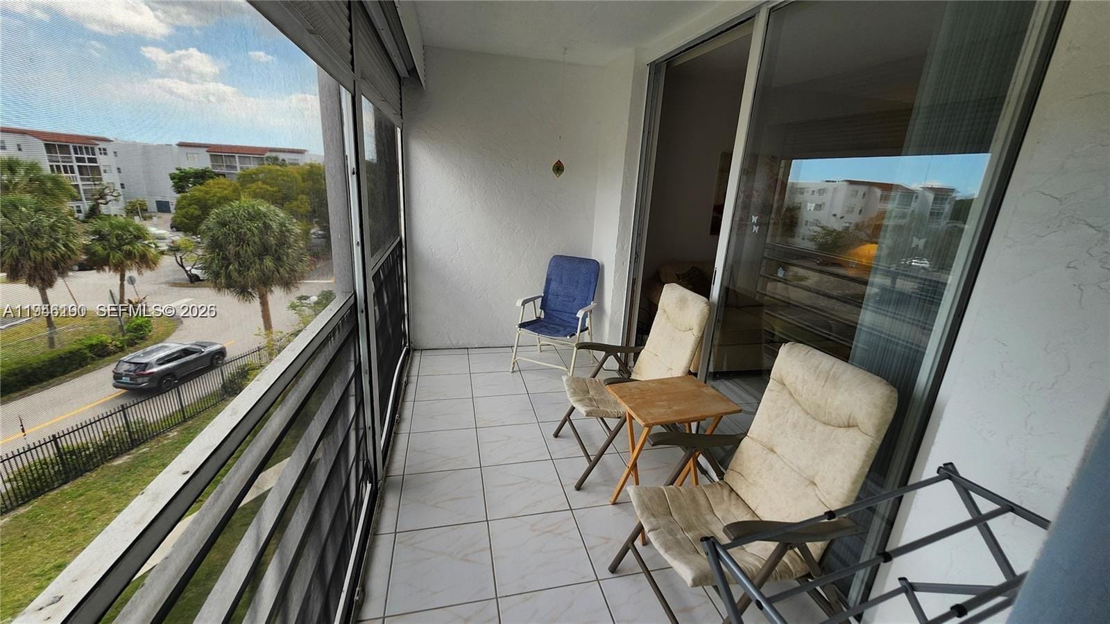2821 Somerset Drive 400 — photo 10