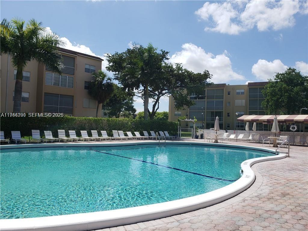 2821 Somerset Drive 400, Lauderdale Lakes, FL 33311, Lauderdale Lakes