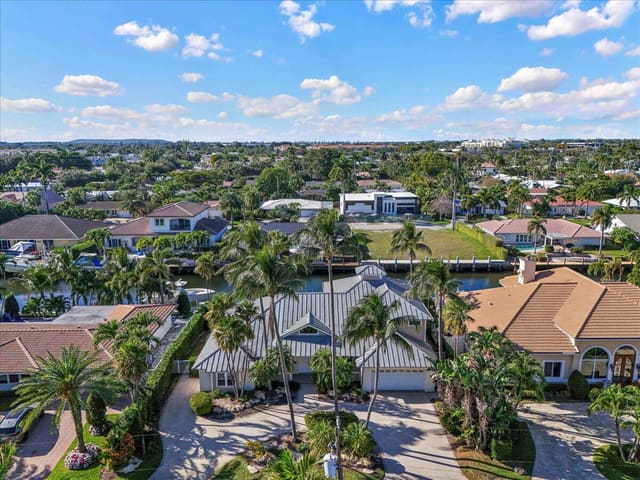 4231 NE 23rd Terrace, Lighthouse Point, FL 33064