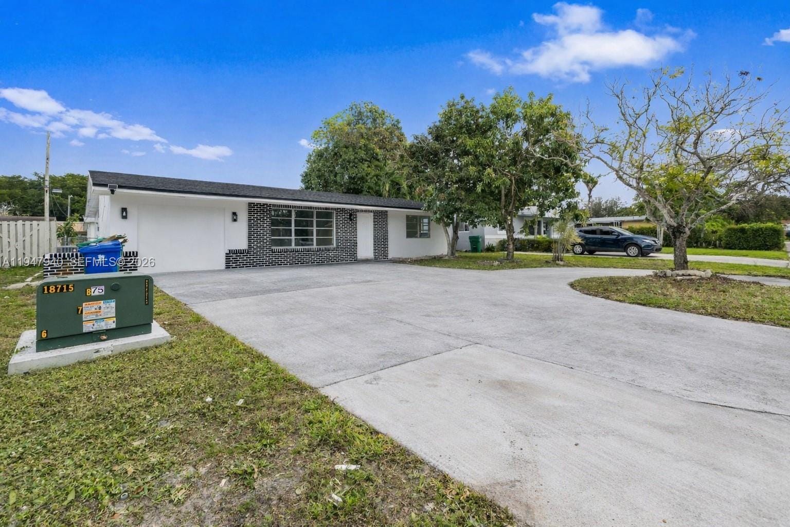 2701 Nassau Drive — photo 2