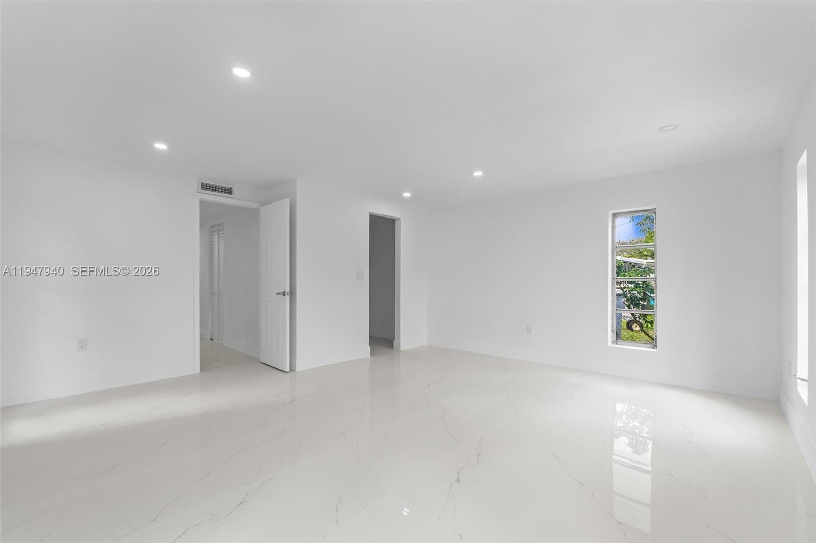 2701 Nassau Drive, Miramar, FL 33023 photo 28