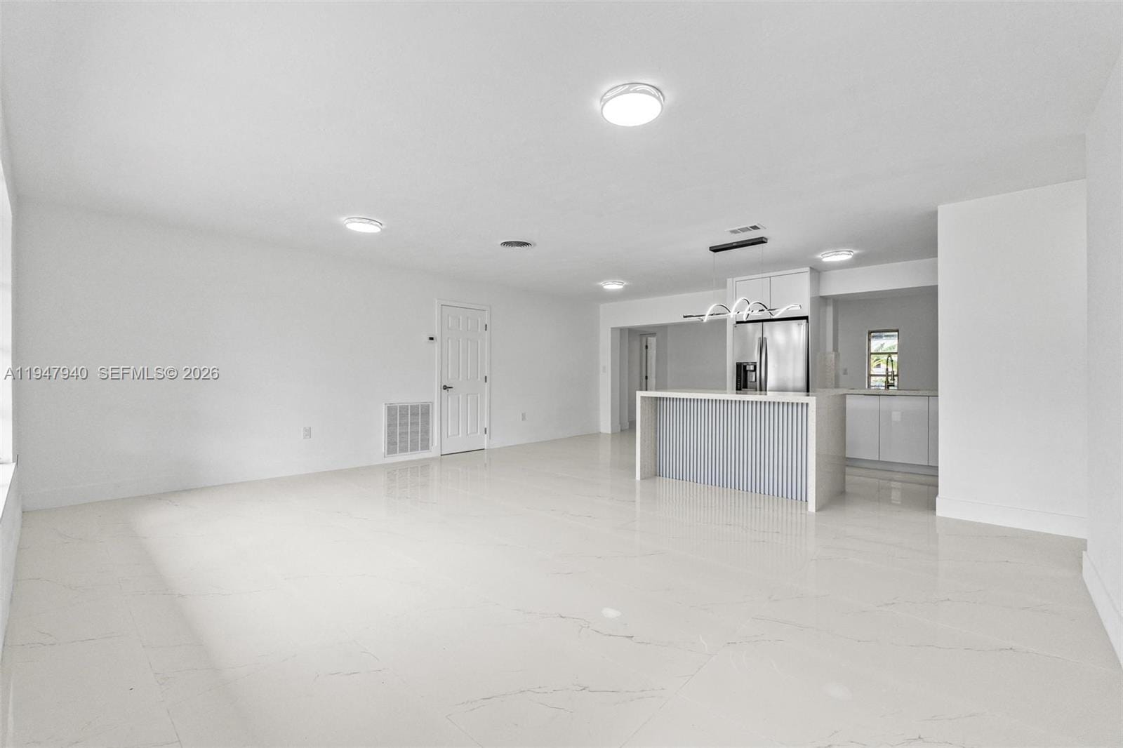 2701 Nassau Drive — photo 4