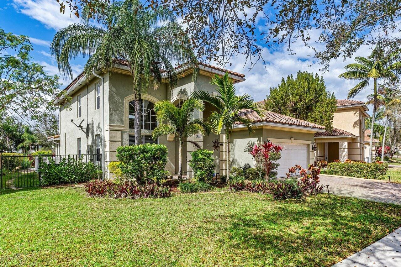 853 Gazetta Way, West Palm Beach, FL 33413 photo 3