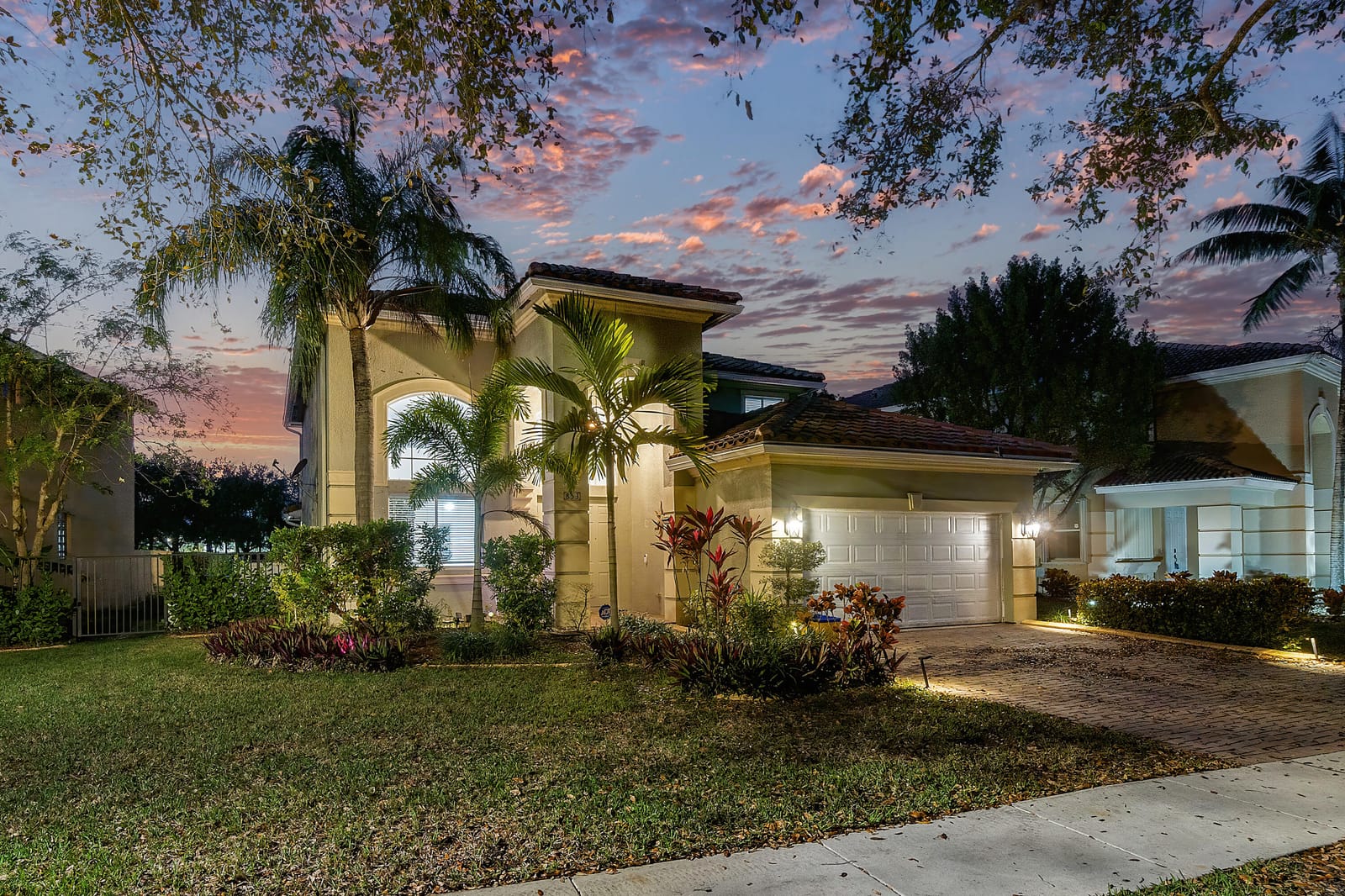 853 Gazetta Way, West Palm Beach, FL 33413 photo 4