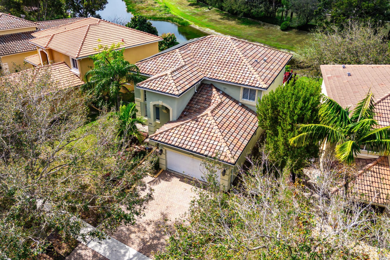 853 Gazetta Way, West Palm Beach, FL 33413 photo 8