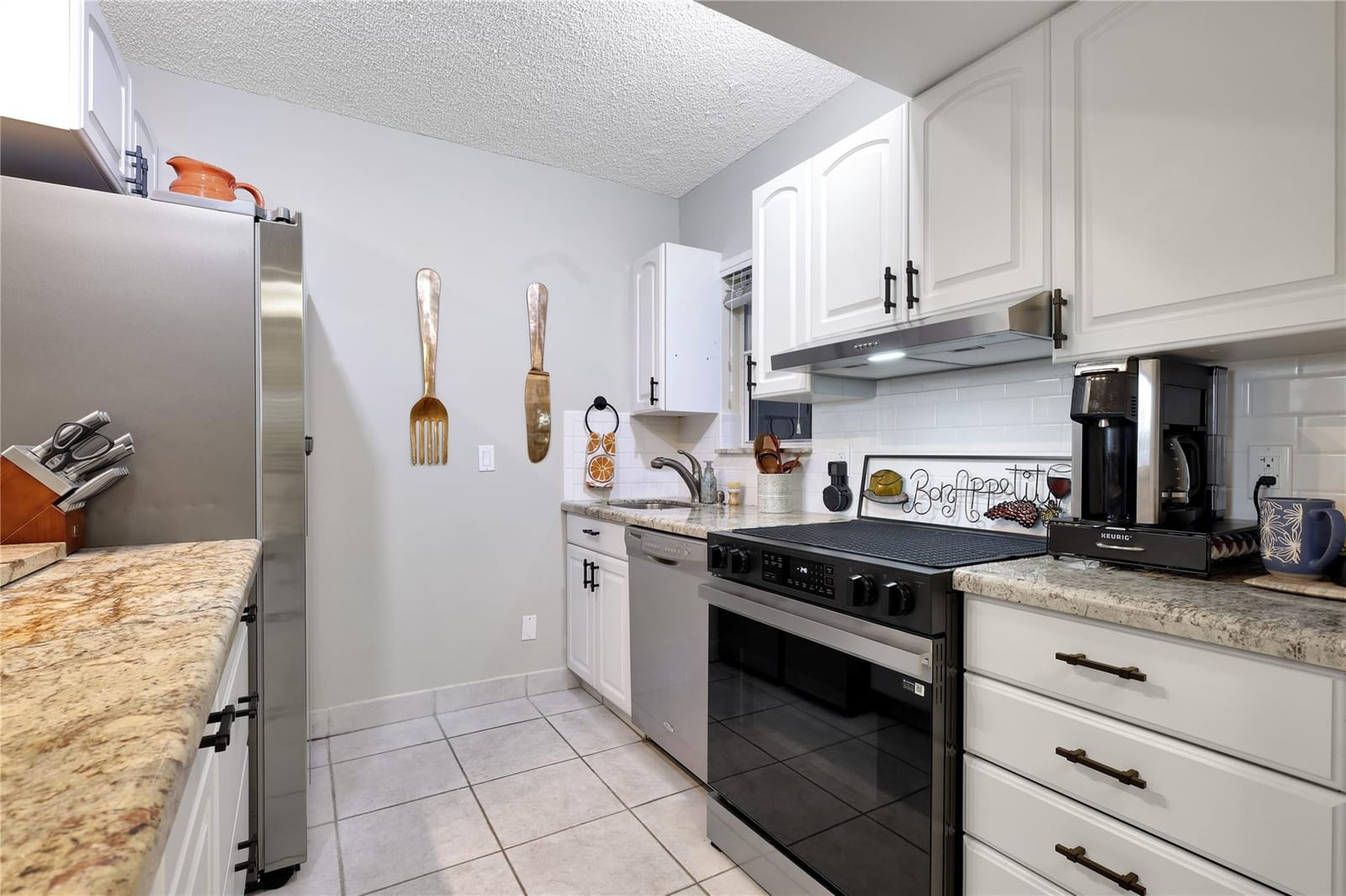3050 NE 47th Court 205 — photo 11