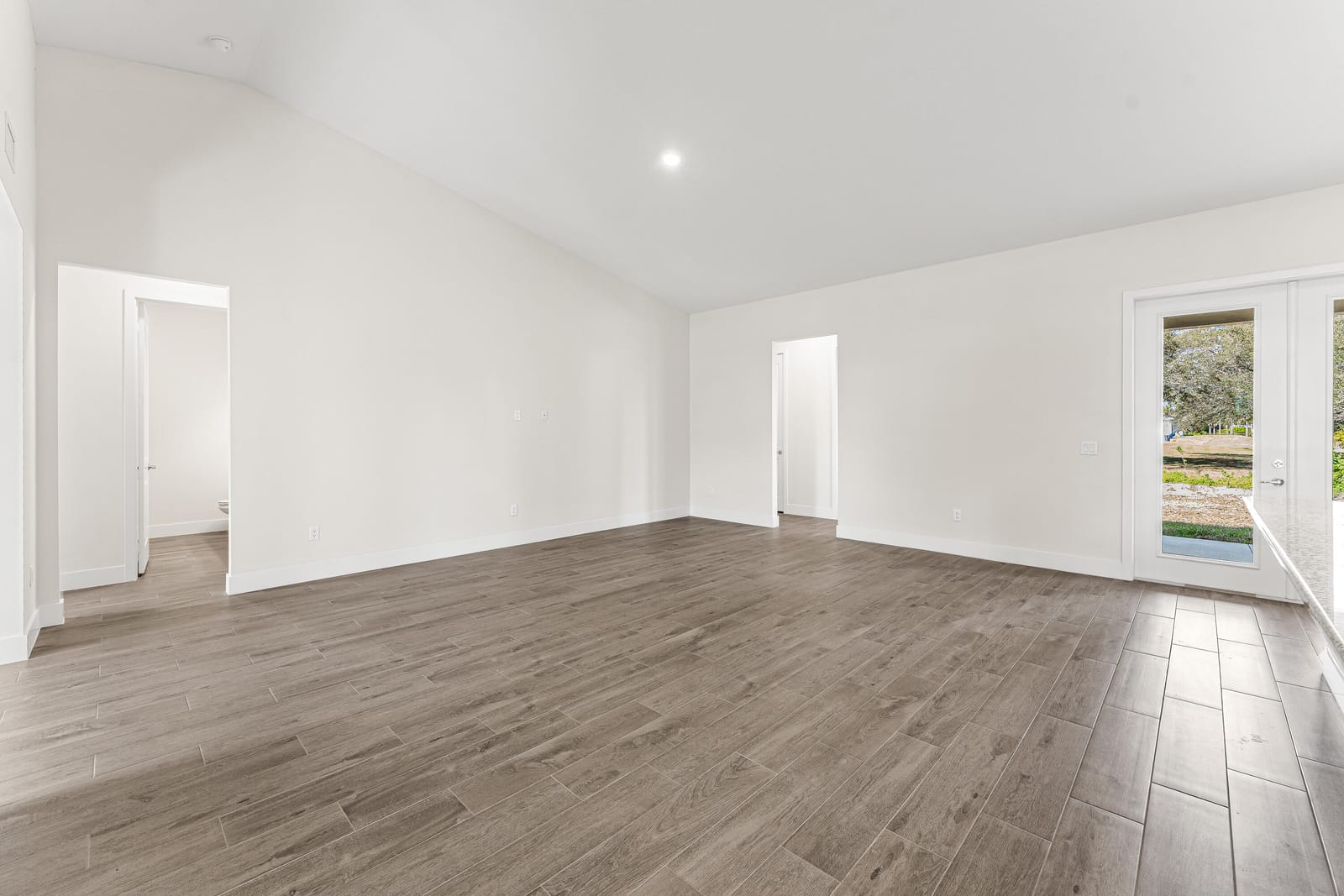 15235 Tangelo Boulevard — photo 5