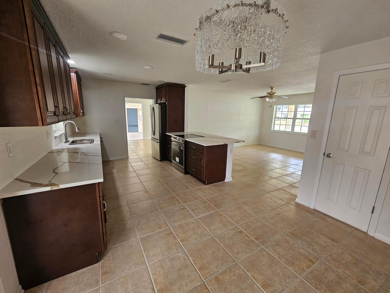 7301 Cabana Lane — photo 6