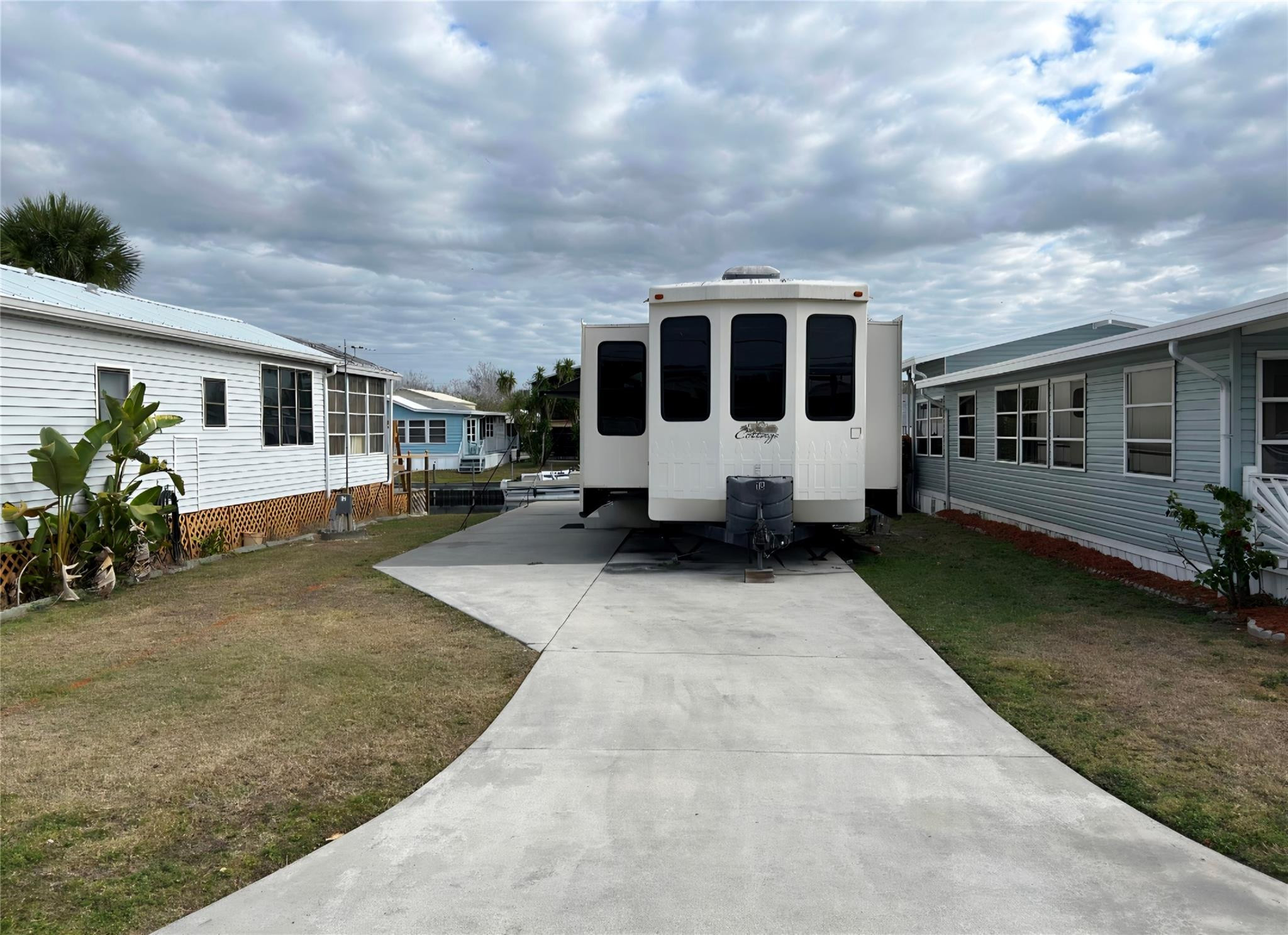 18 Shell Road, Okeechobee, FL 34974, Okeechobee