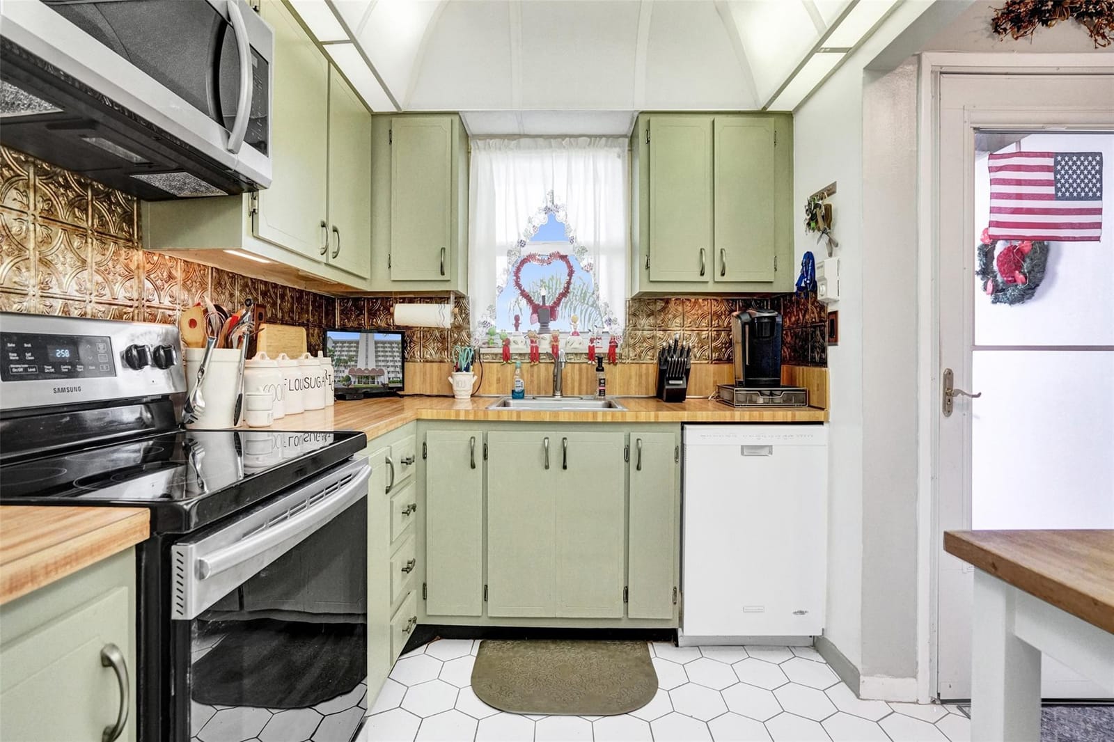 5900 NW 44th Street 505 — photo 10