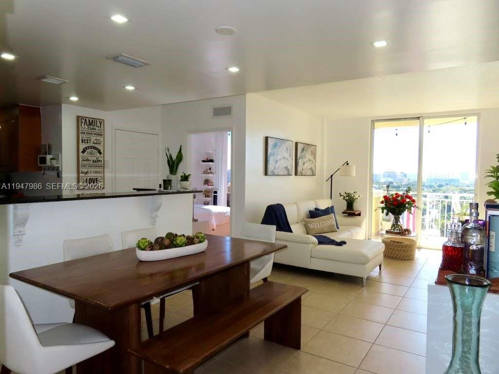 215 SW 42nd Avenue PH08 — photo 2