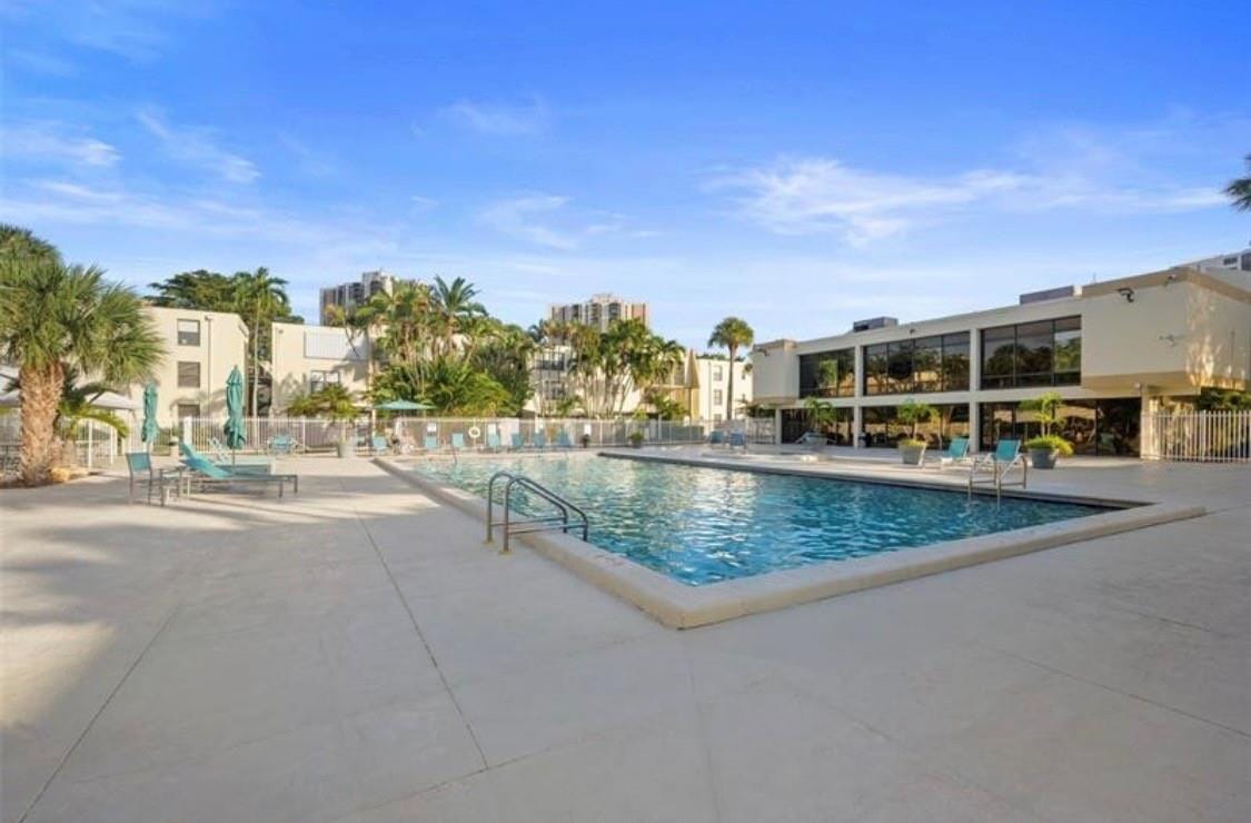 20441 NE 30th Avenue 218-9, Miami, FL 33180 photo 17
