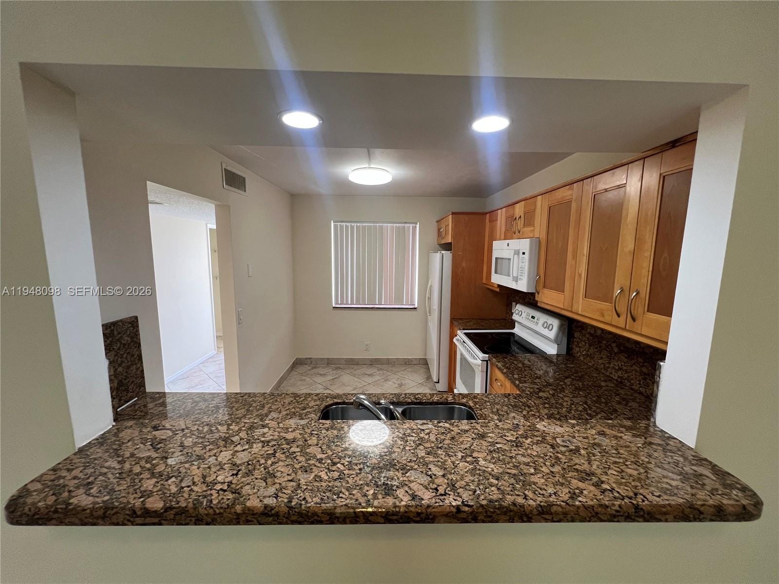 379 Lakeview Drive 205 — photo 4