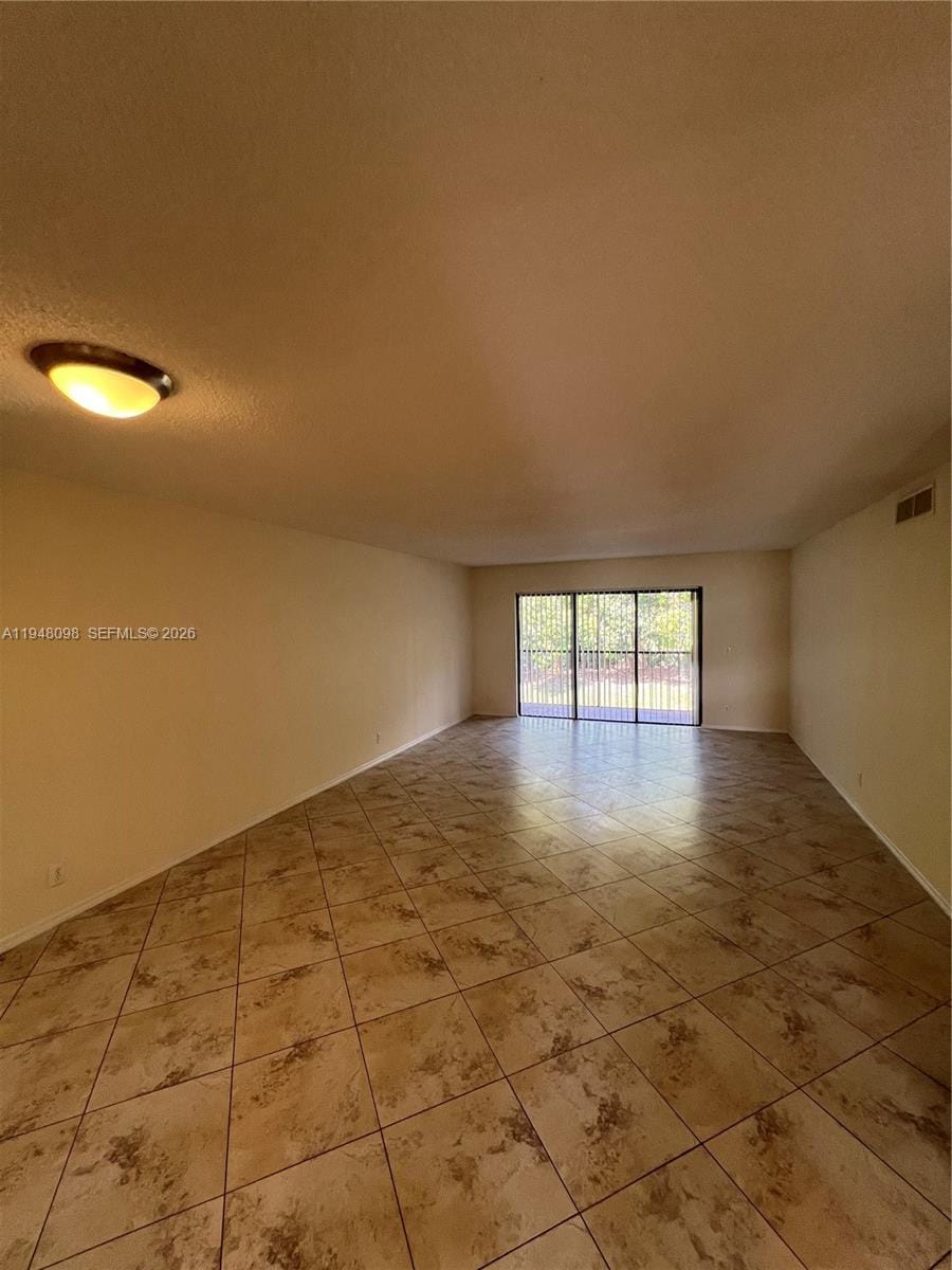 379 Lakeview Drive 205 — photo 6