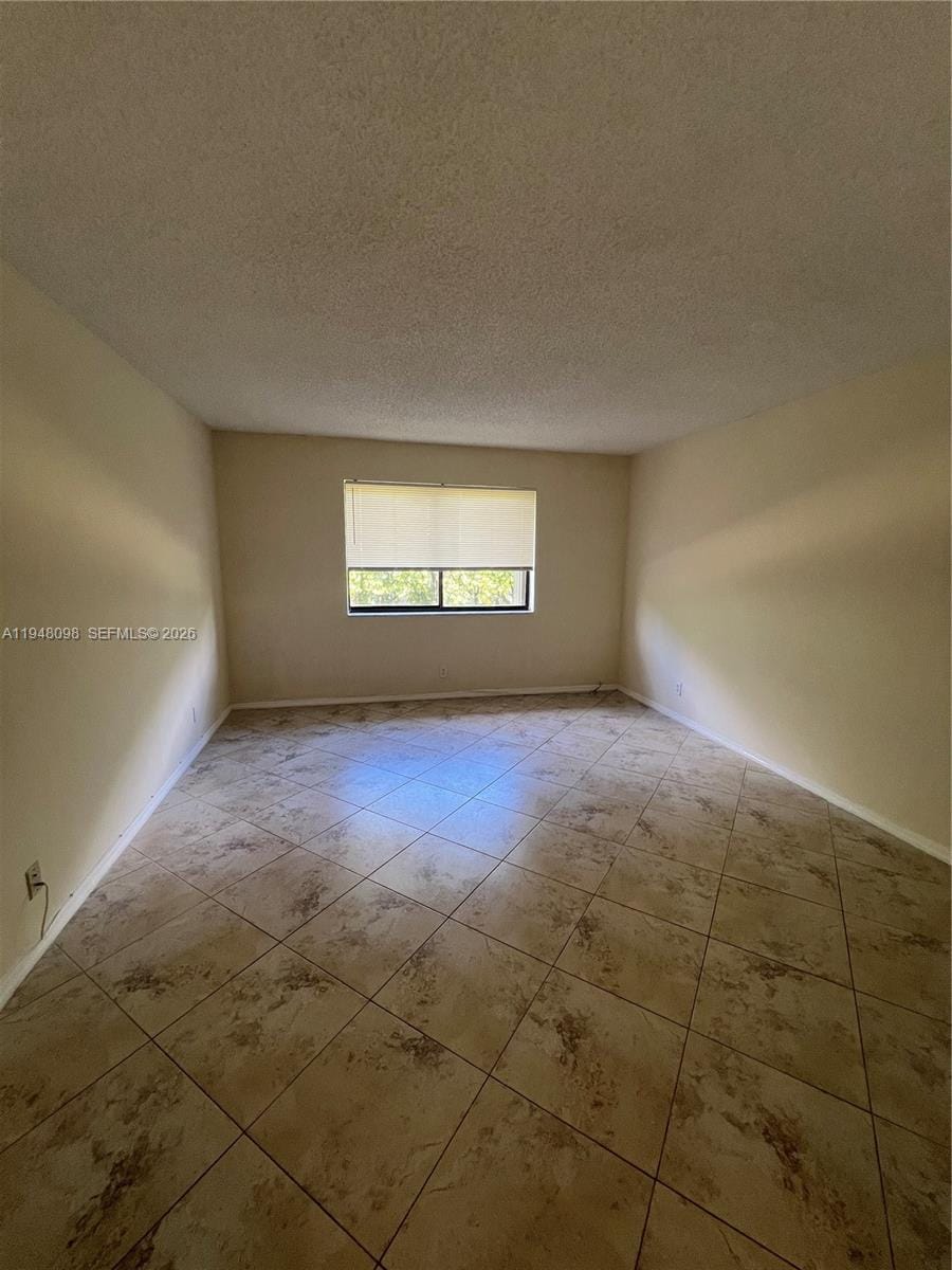 379 Lakeview Drive 205 — photo 9
