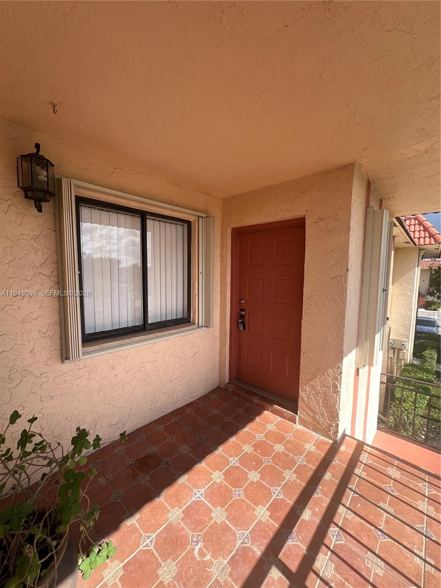 379 Lakeview Drive 205, Weston, FL 33326, Weston