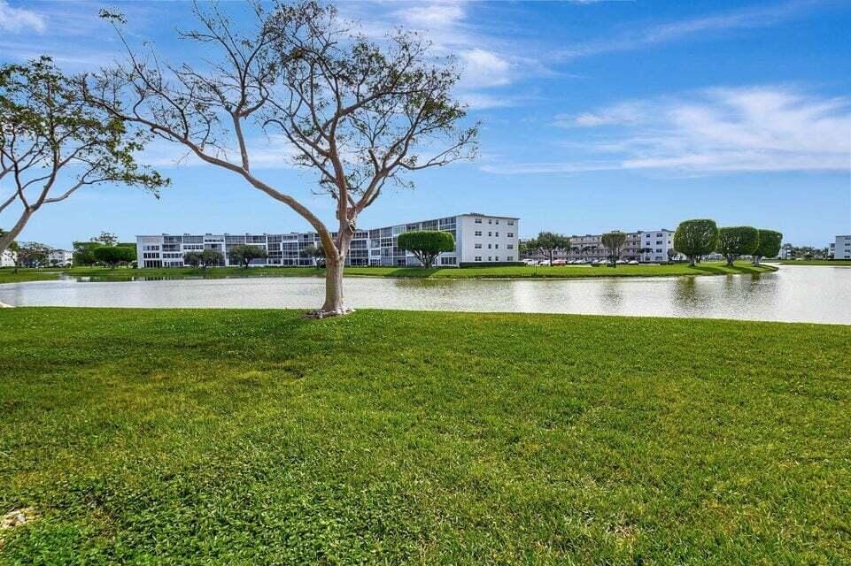 2030 Newcastle B, Boca Raton, FL 33434