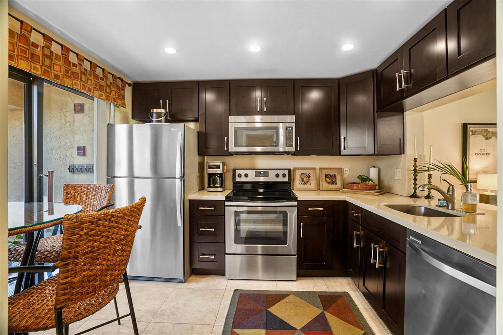 3939 NE 5th Avenue F103 — photo 11