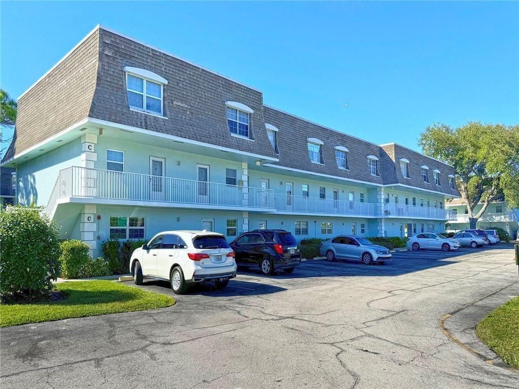 1901 Indian River Boulevard 104C — photo 2
