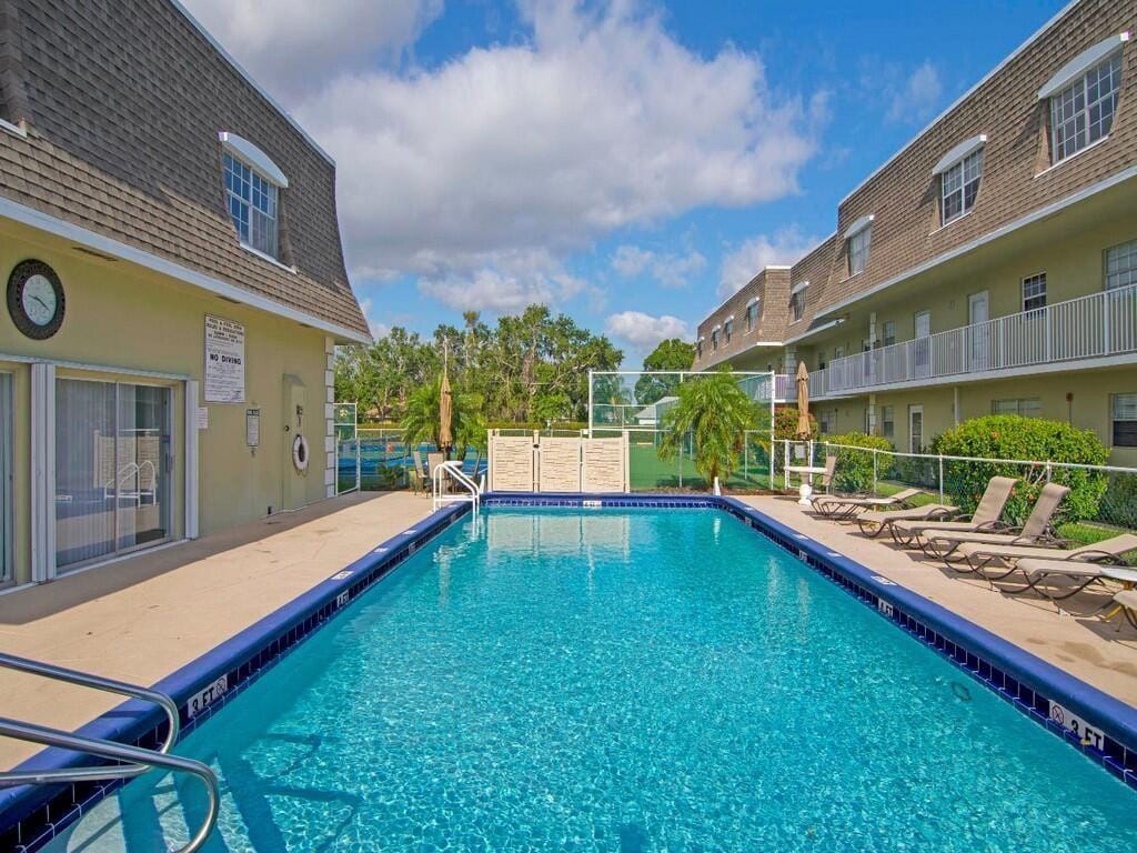 1901 Indian River Boulevard 104C — photo 4