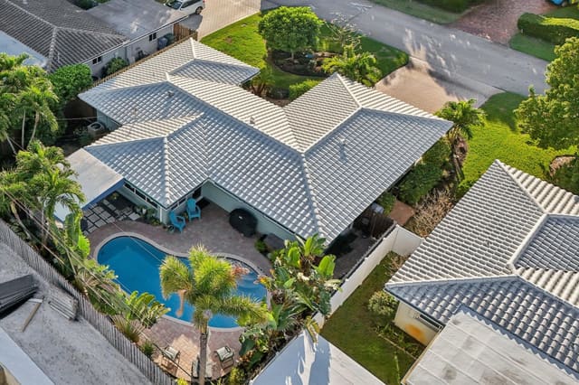 3676 NE 18th Avenue, sold in Coral Woods, Oakland Park, FL