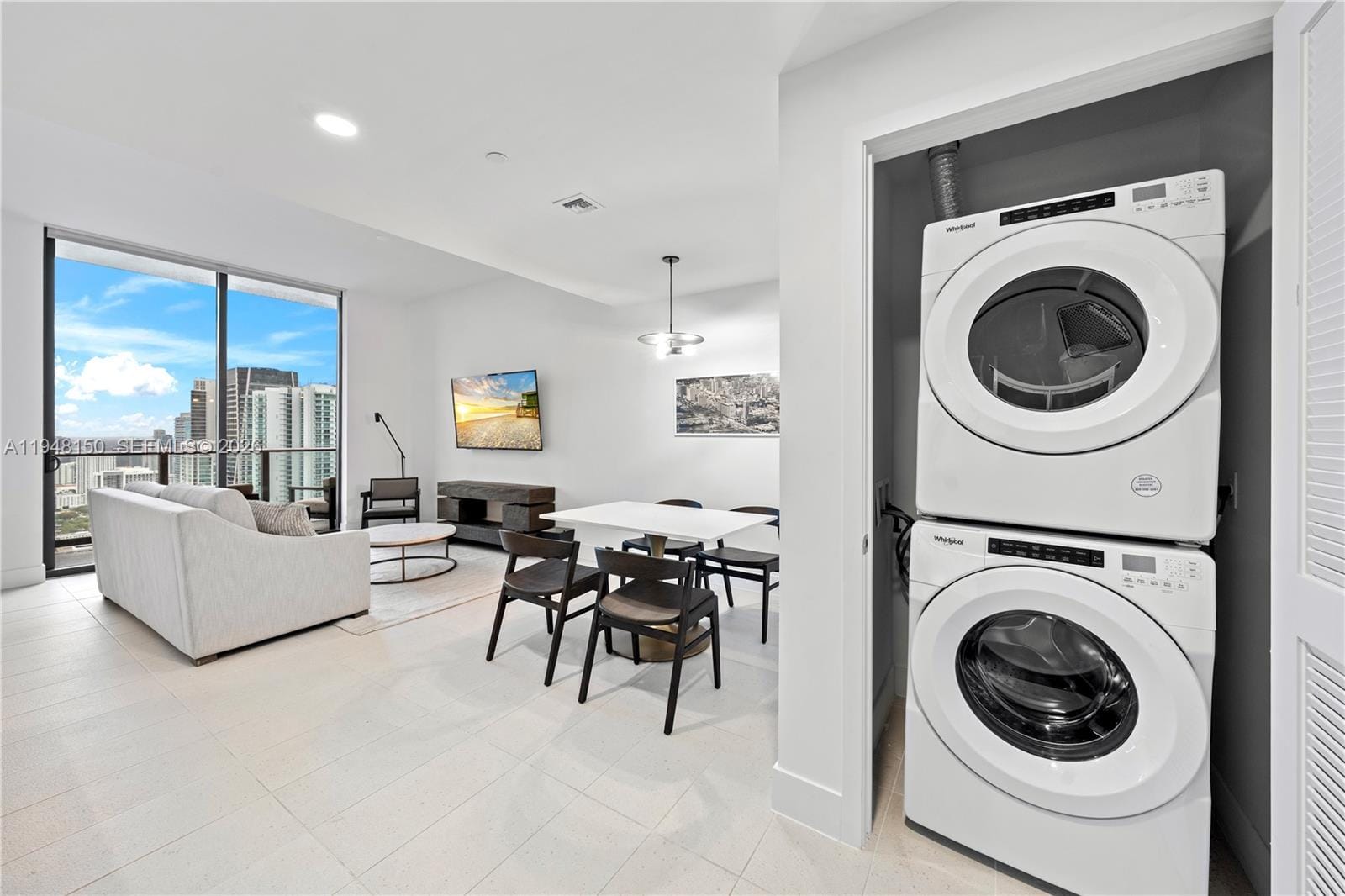 159 NE 6th Street 5113, Miami, FL 33132 photo 17