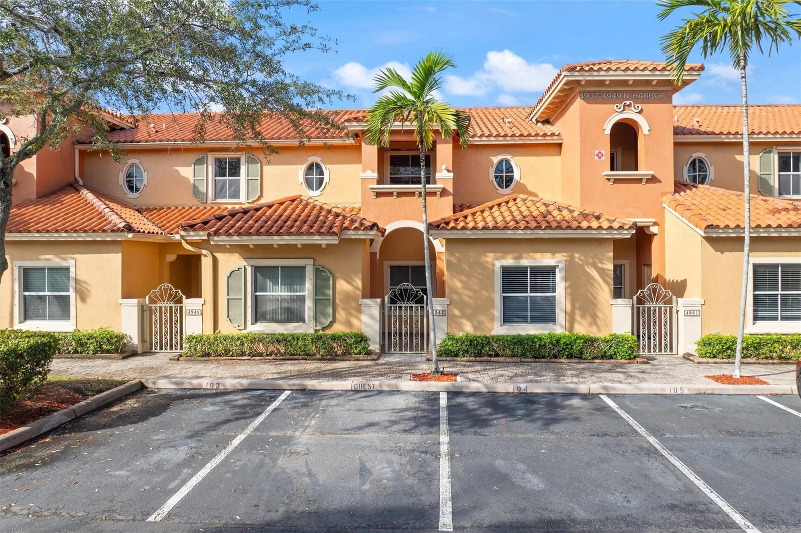 4943 N Harbor Isles Drive, Fort Lauderdale, FL 33312