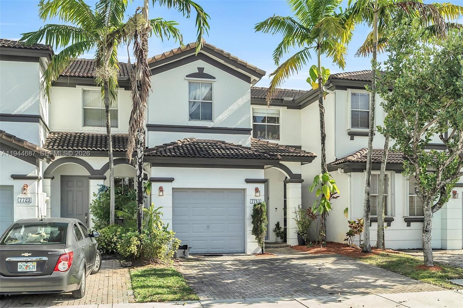 7713 NW 114th Path, Doral, FL 33178 photo 2