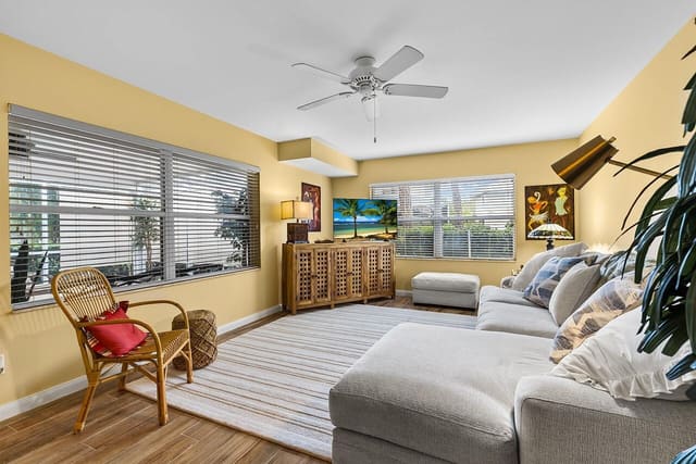 2913 SW Lakemont Place, Palm City, FL 34990