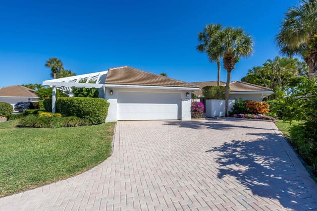20516 Linksview Way, Boca Raton, FL 33434