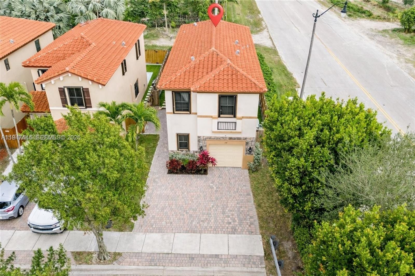 77 NE 37th Place, Homestead, FL 33033 photo 2