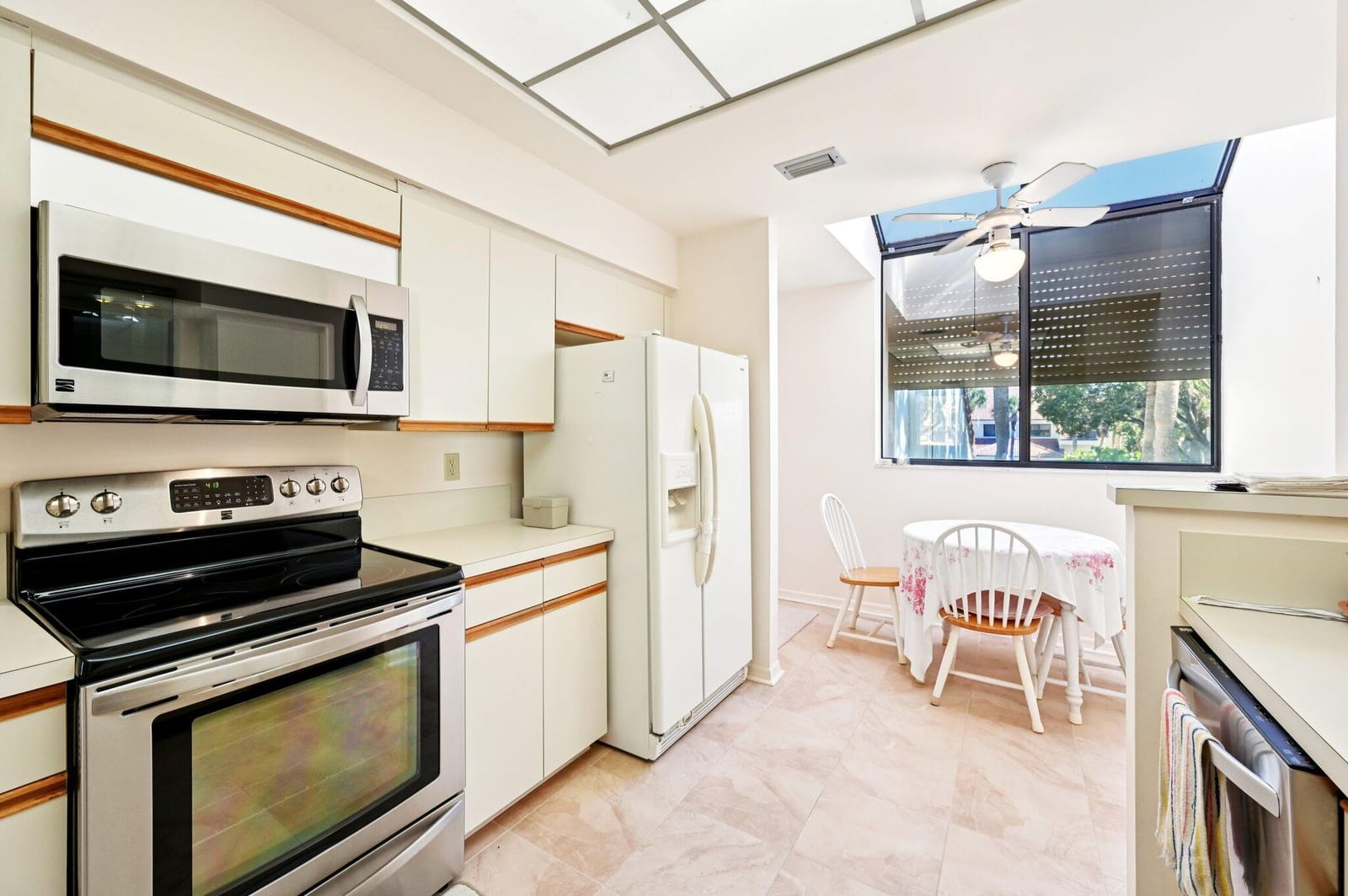 303 Sea Oats Drive E, Juno Beach, FL 33408 photo 13