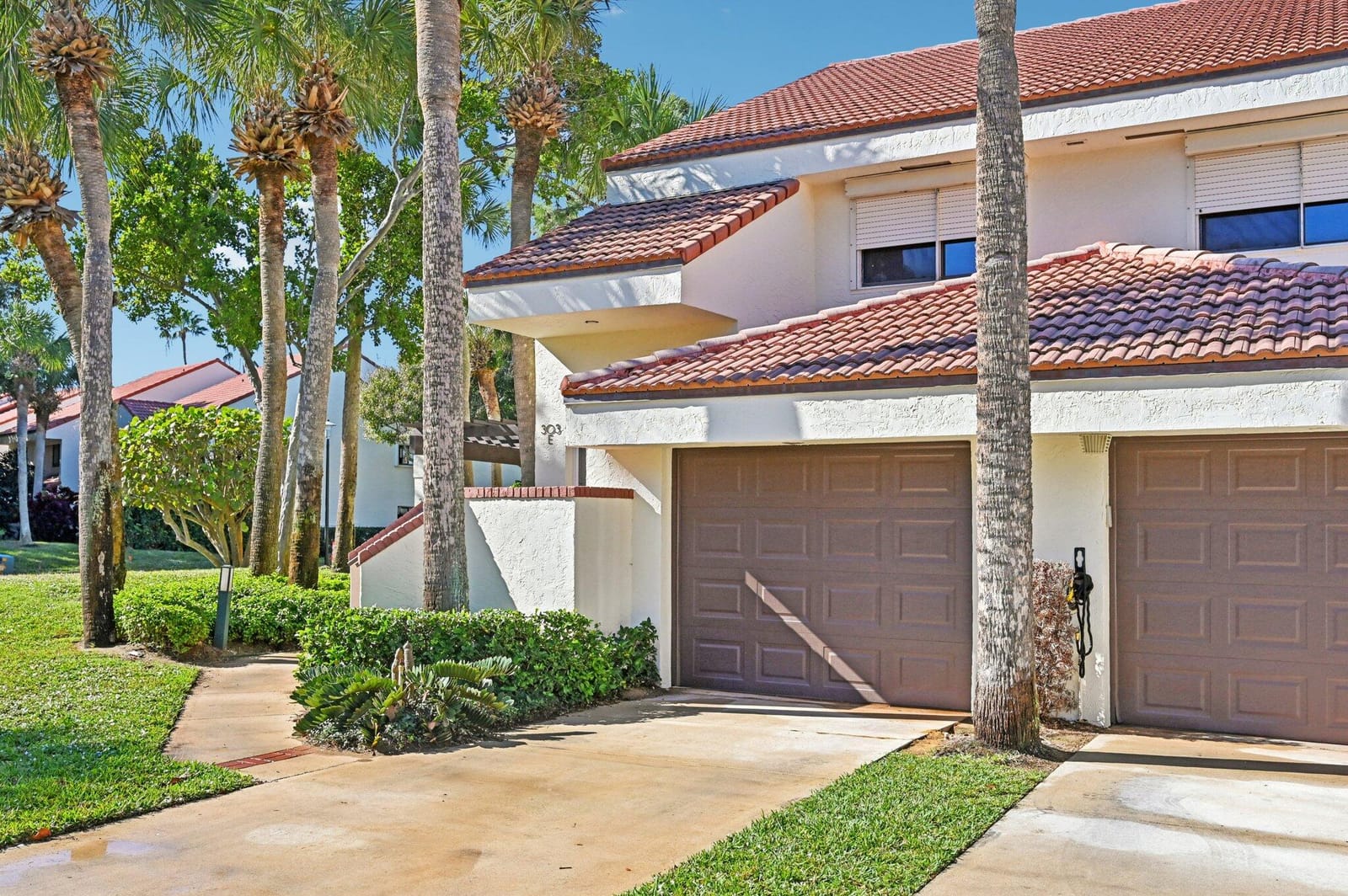 303 Sea Oats Drive E, Juno Beach, FL 33408 photo 3