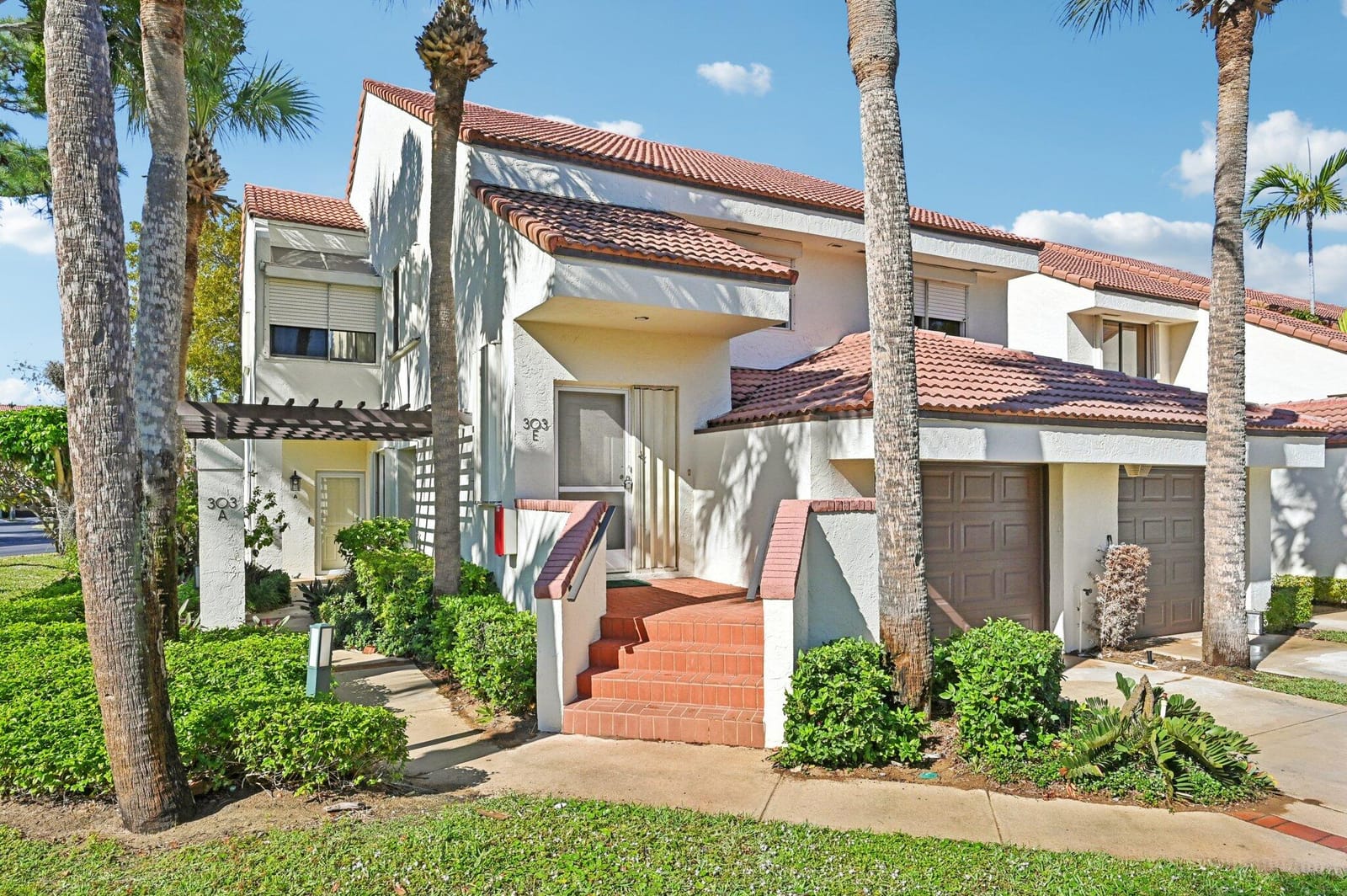 303 Sea Oats Drive E, Juno Beach, FL 33408 photo 4