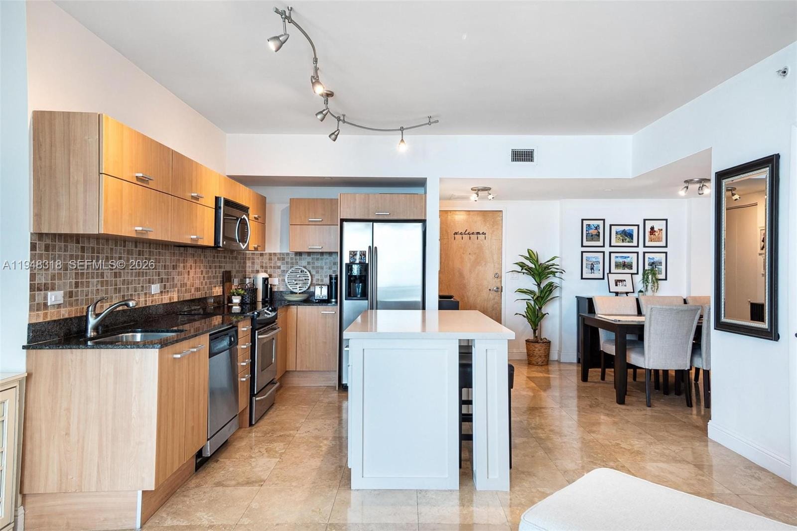 350 S Miami Avenue 3807, Miami, FL 33130 photo 11