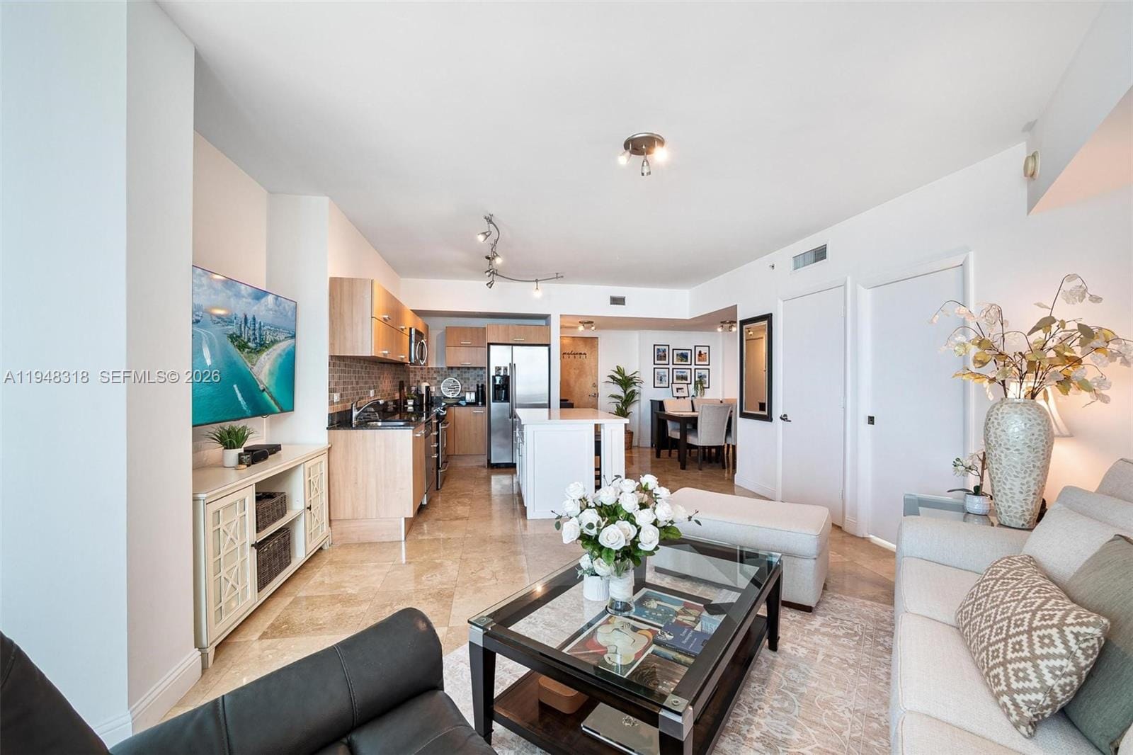 350 S Miami Avenue 3807, Miami, FL 33130 photo 12