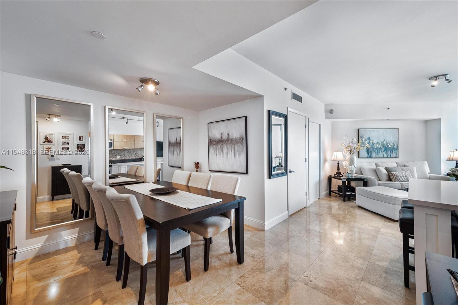 350 S Miami Avenue 3807, Miami, FL 33130 photo 3