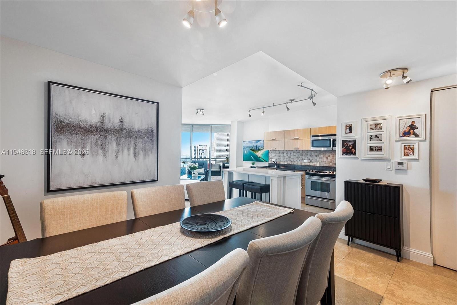 350 S Miami Avenue 3807, Miami, FL 33130 photo 8
