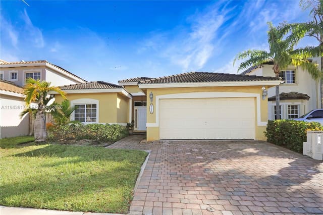21055 SW 89th Place, Cutler Bay, FL 33189